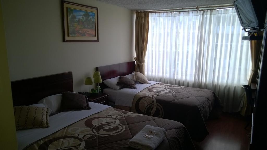 Hostal El Roble كويتو الغرفة الصورة