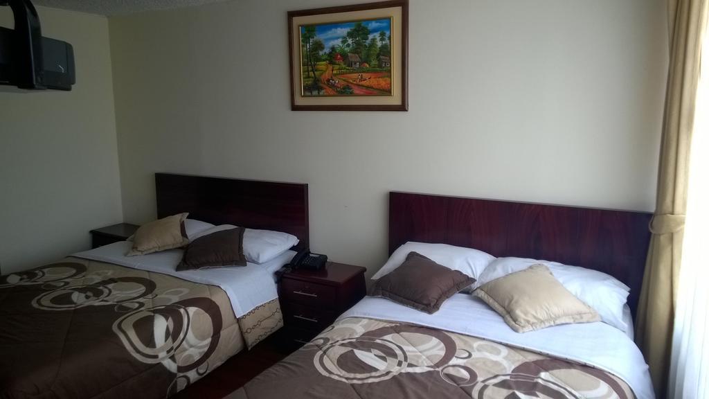 Hostal El Roble كويتو المظهر الخارجي الصورة