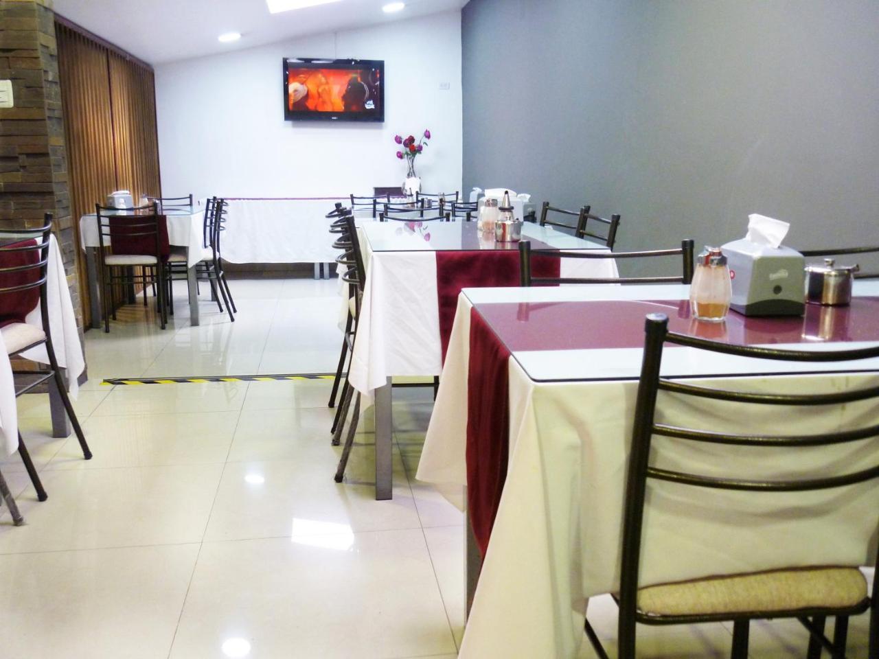 Hostal El Roble كويتو المظهر الخارجي الصورة
