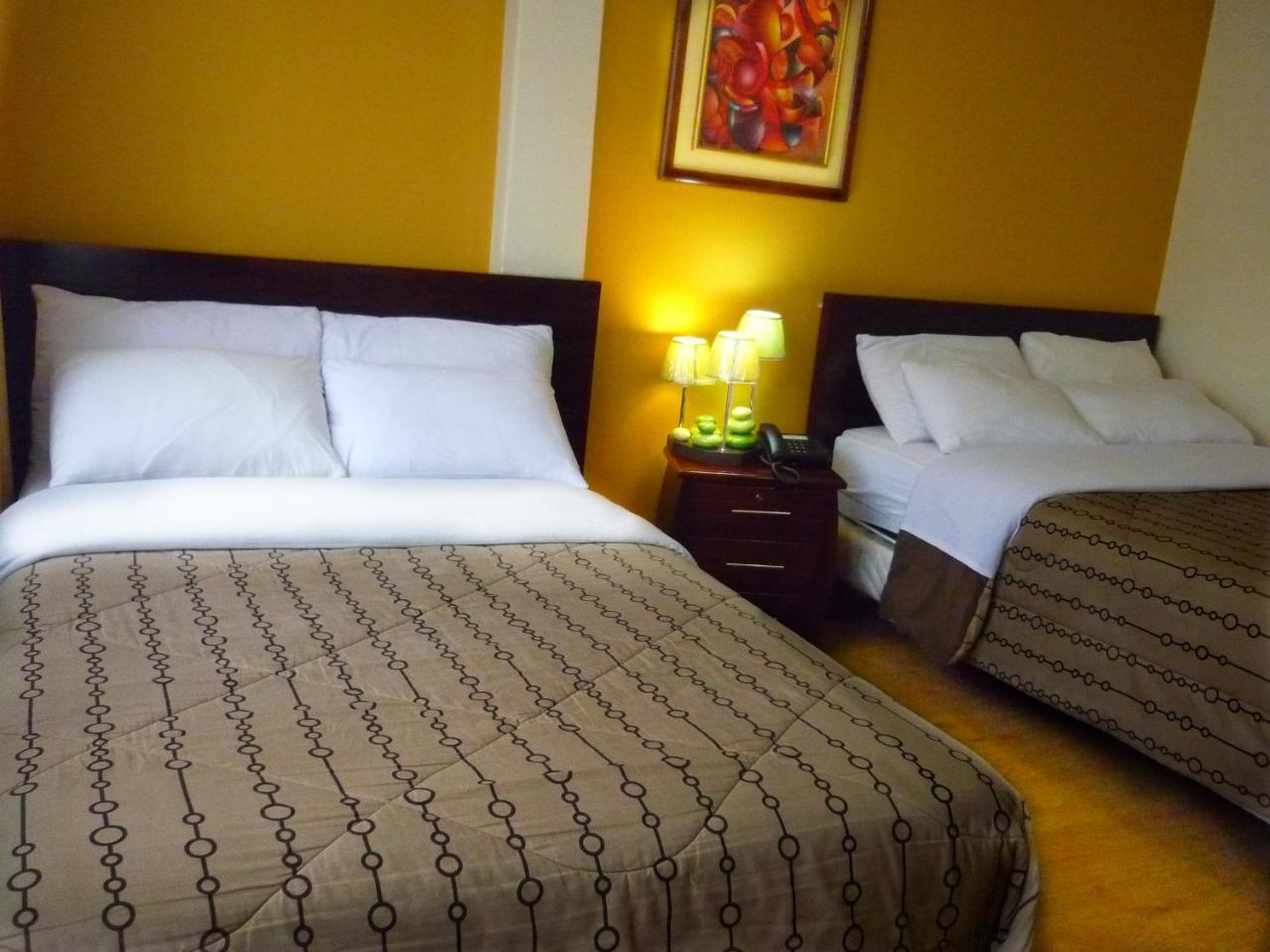 Hostal El Roble كويتو المظهر الخارجي الصورة