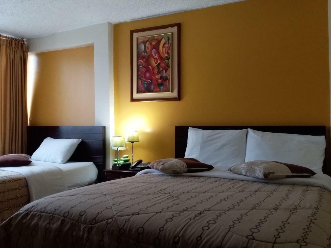 Hostal El Roble كويتو المظهر الخارجي الصورة