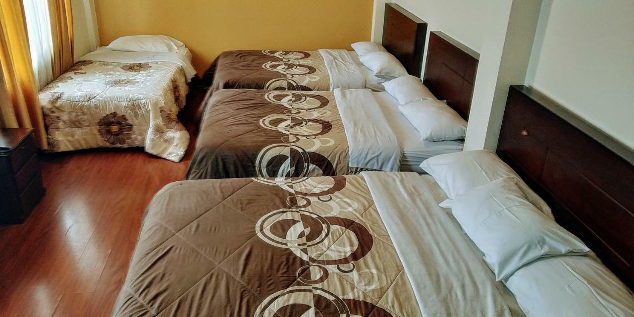 Hostal El Roble كويتو المظهر الخارجي الصورة